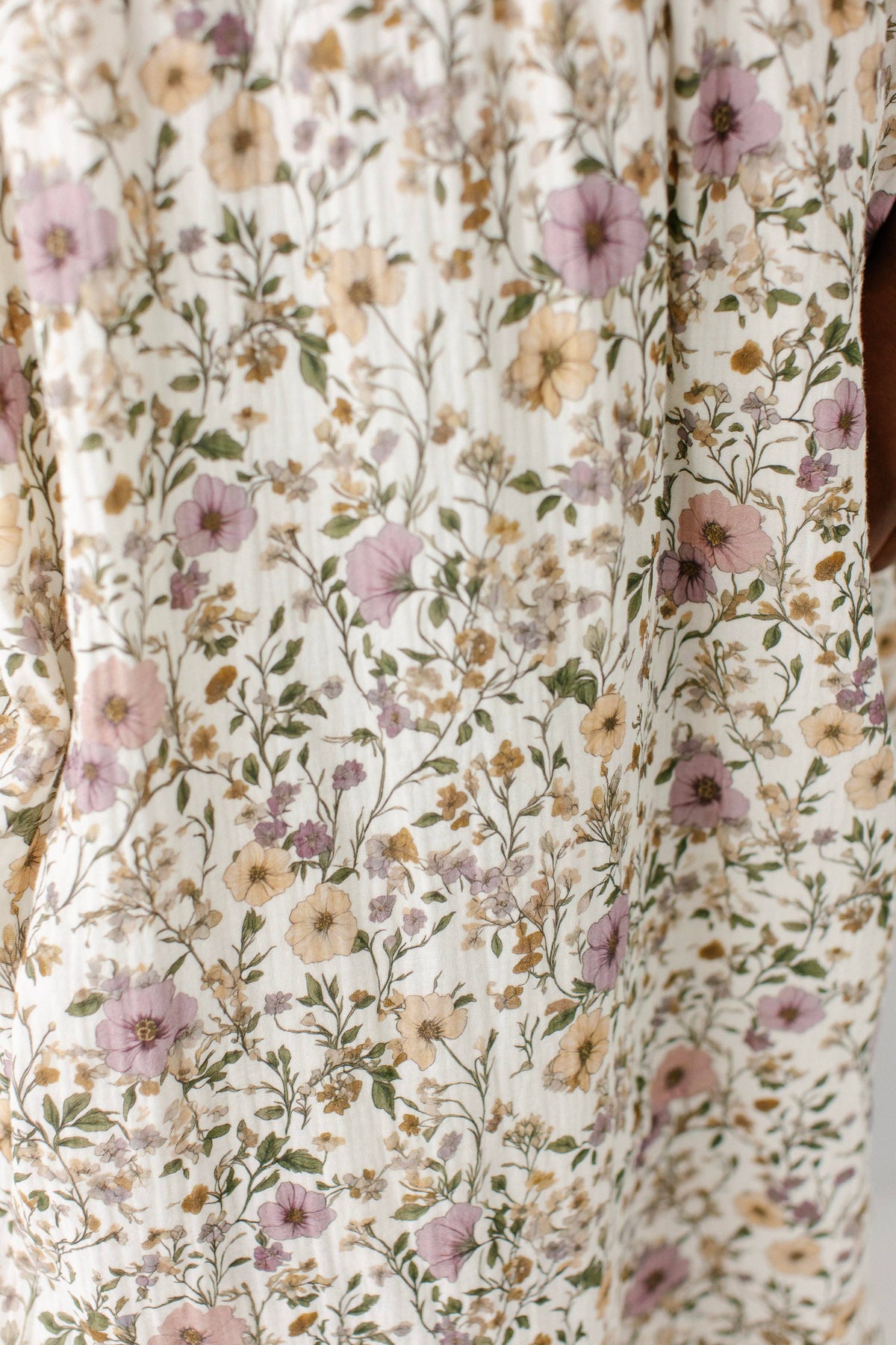 Kleid aus Baumwollgaze mit Volantärmeln