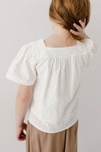Mädchen Top mit Stickerei