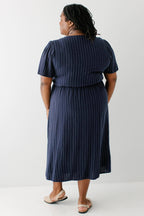 Midikleid mit Knopfleiste und Nadelstreifen