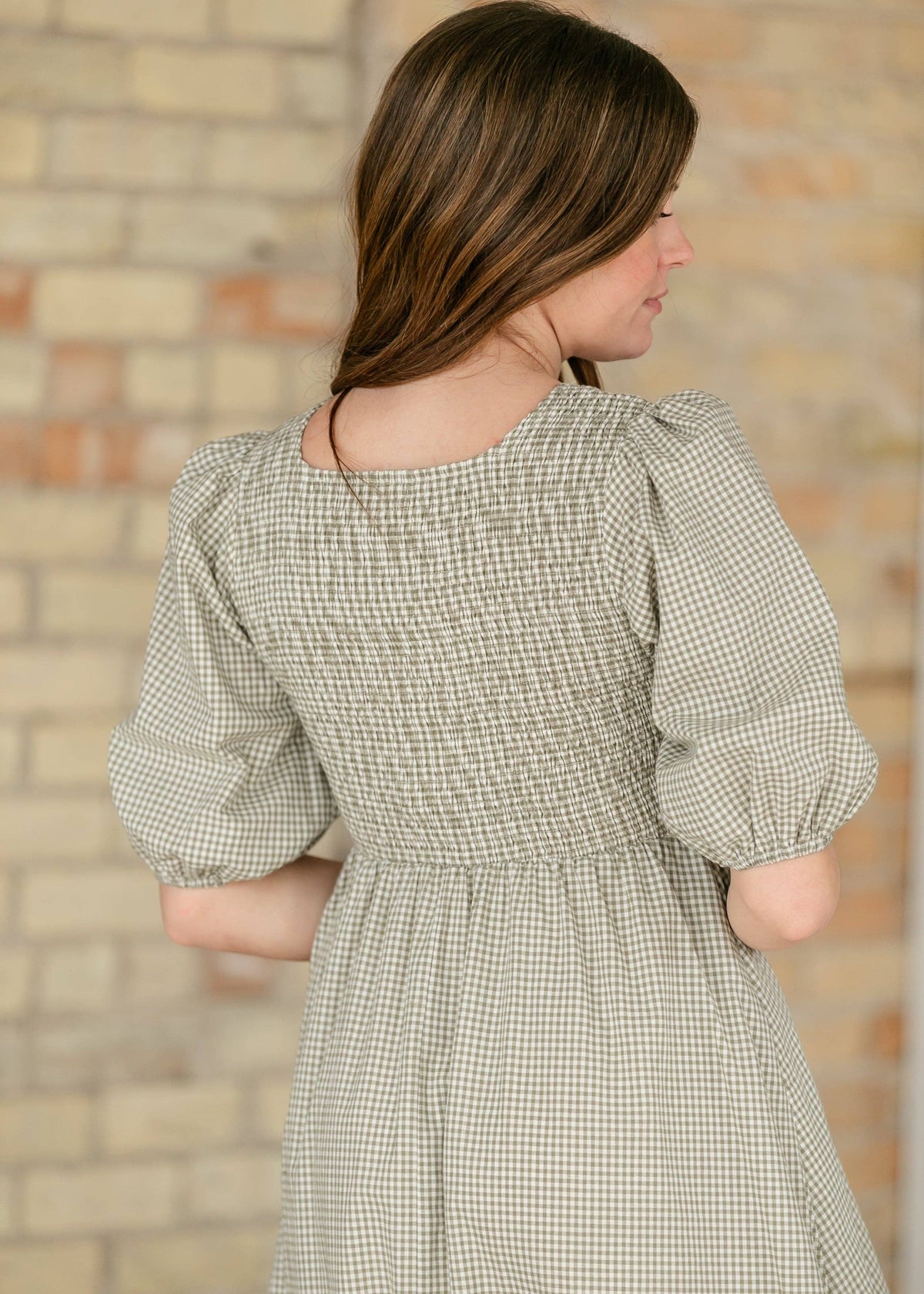 Maxikleid mit Smok-Oberteil, Vichy-Karo Oliv