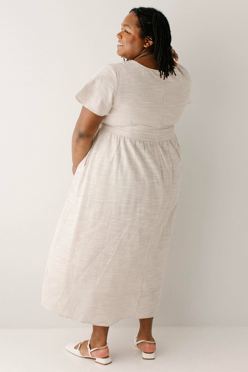 Midikleid mit eckigem Ausschnitt, gestreift