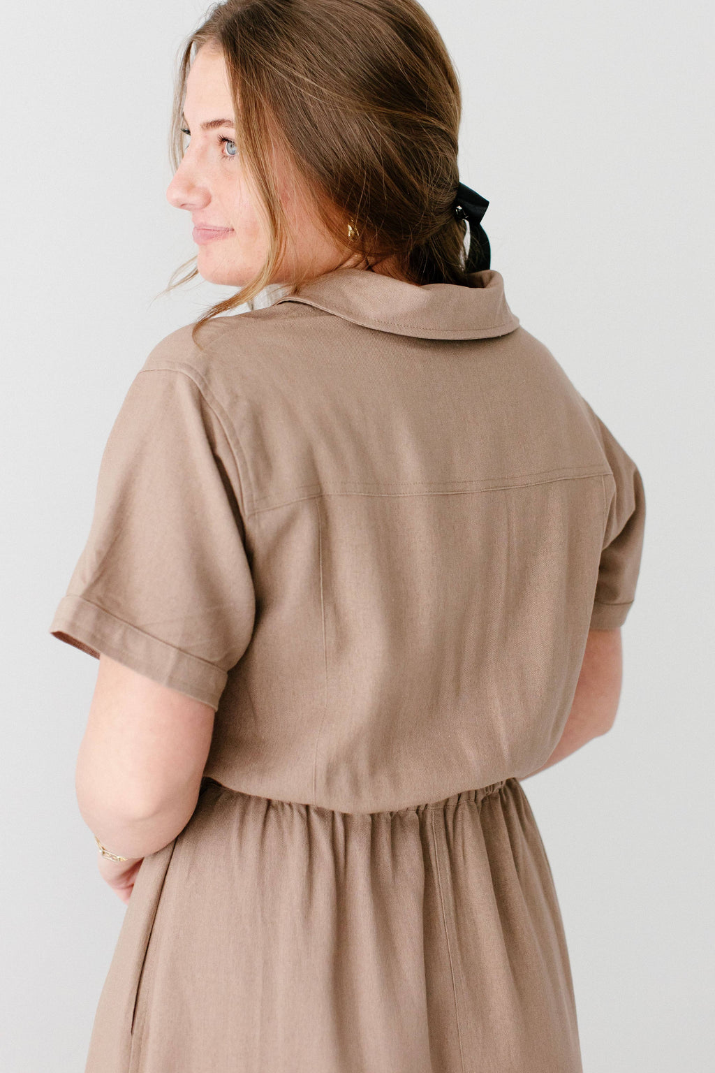 Maxikleid aus Leinen-Baumwoll-Mischung mit Kragen