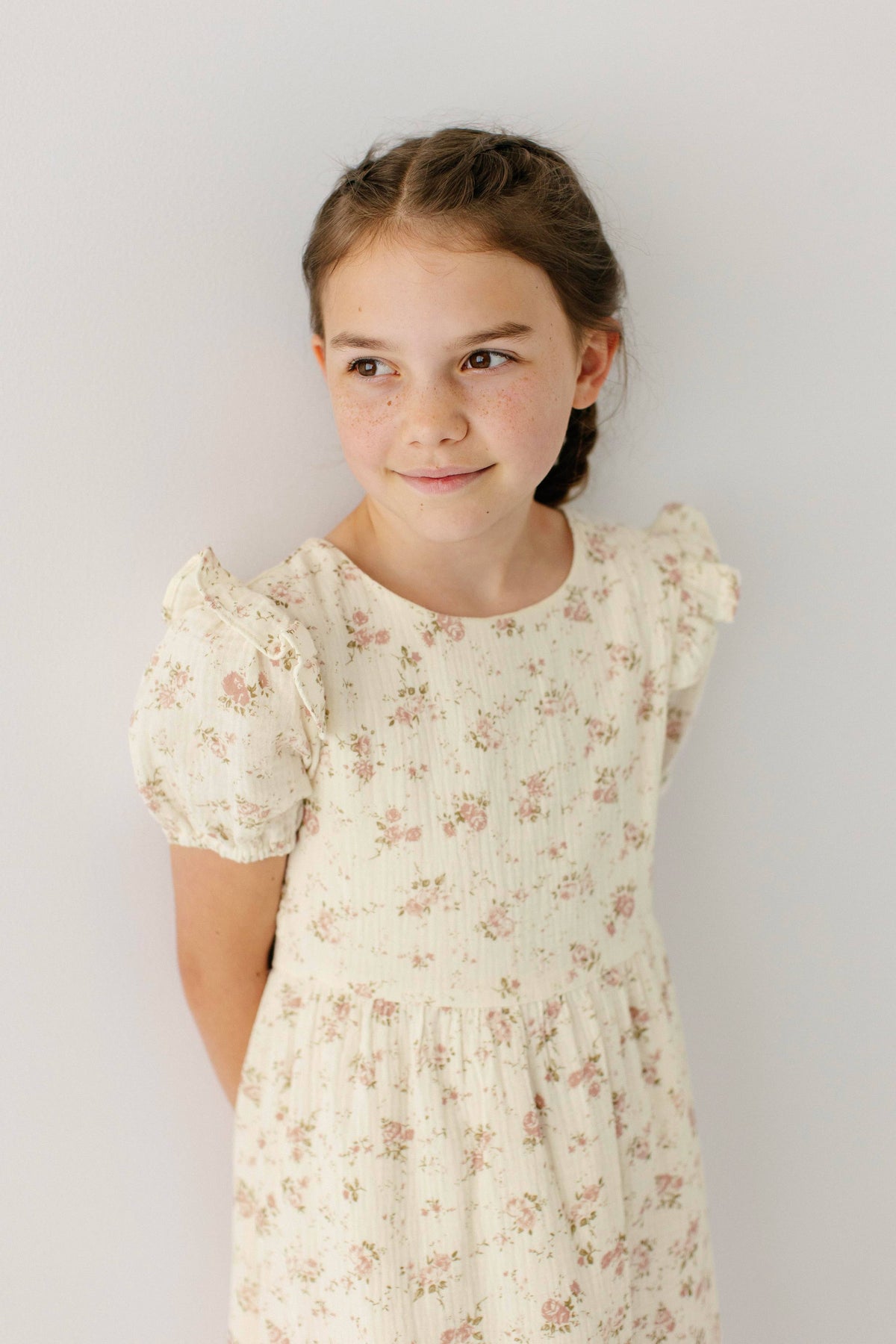 Mädchen Midikleid aus Baumwollgaze mit Blumenmuster