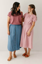 Mädchenkleid aus Musselin mit Blumenmuster