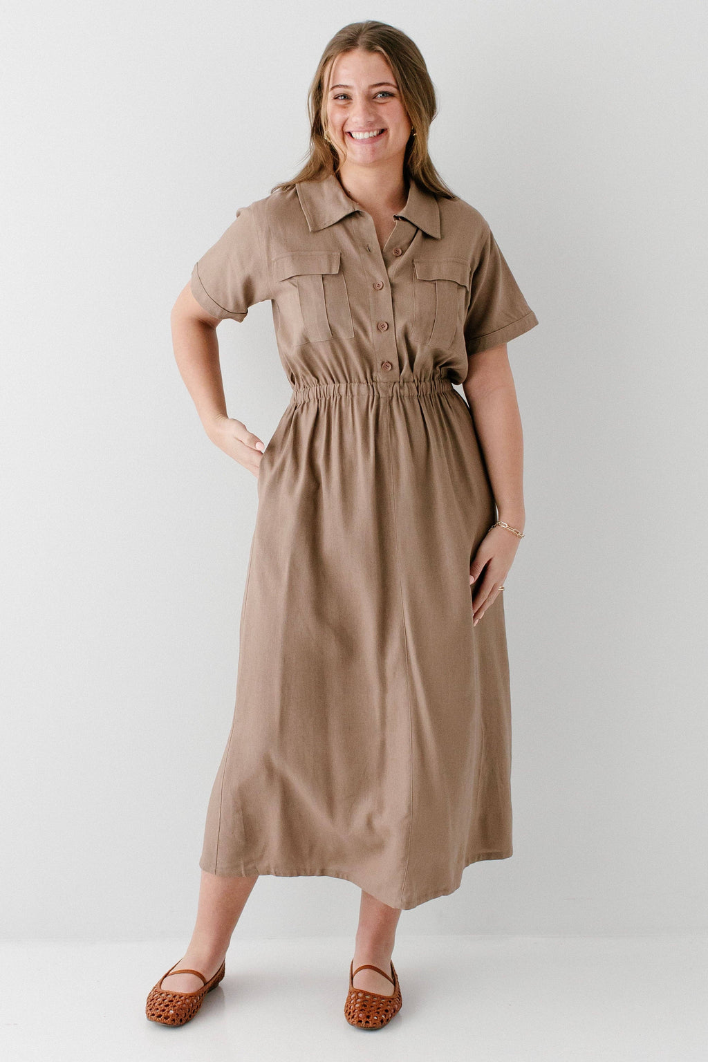 Maxikleid aus Leinen-Baumwoll-Mischung mit Kragen