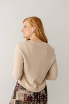 Baumwoll-Strickjacke mit Muschelsaum