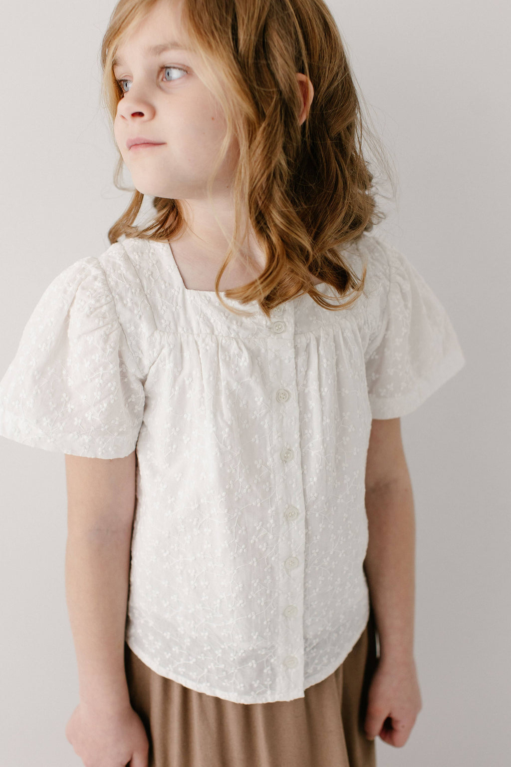 Mädchen Top mit Stickerei