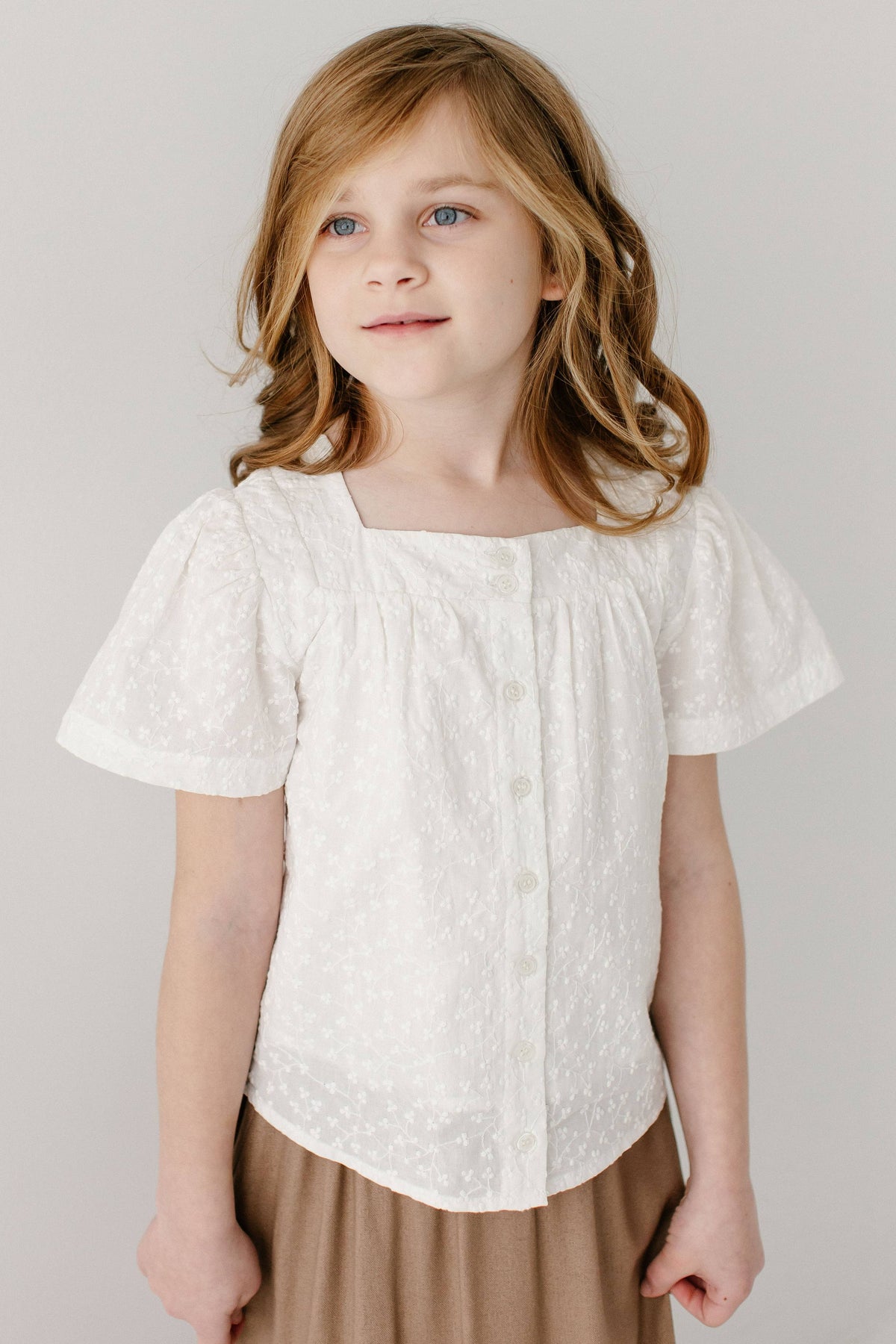 Sadie Mädchen Top mit Stickerei
