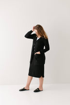 Lange Strickjacke mit Knopfleiste, Schwarz
