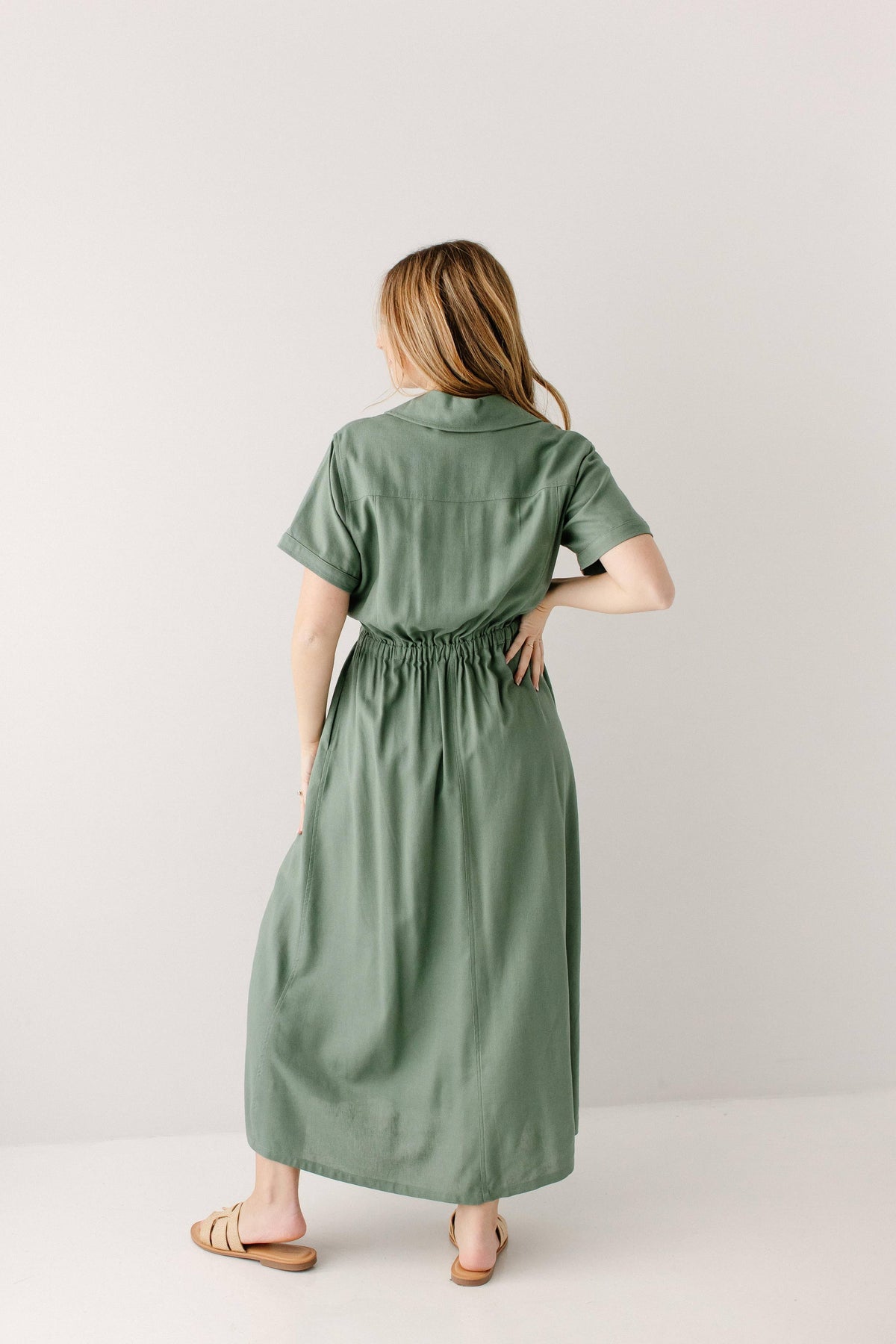 Maxikleid aus Leinen-Baumwoll-Mischung mit Kragen